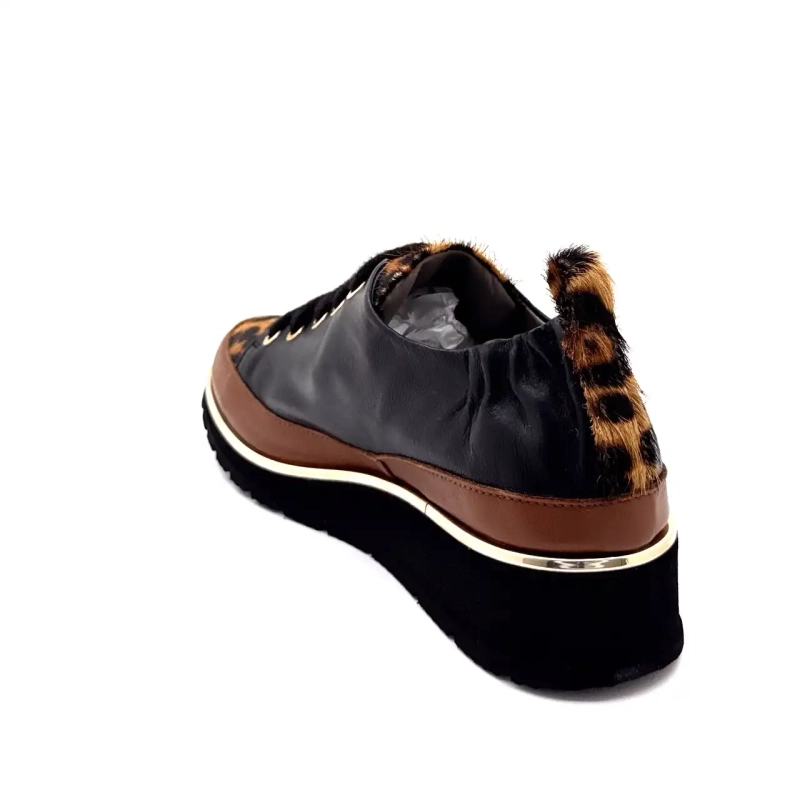 XSA 0160 Svart skinn Leo Ivoire Chaussures