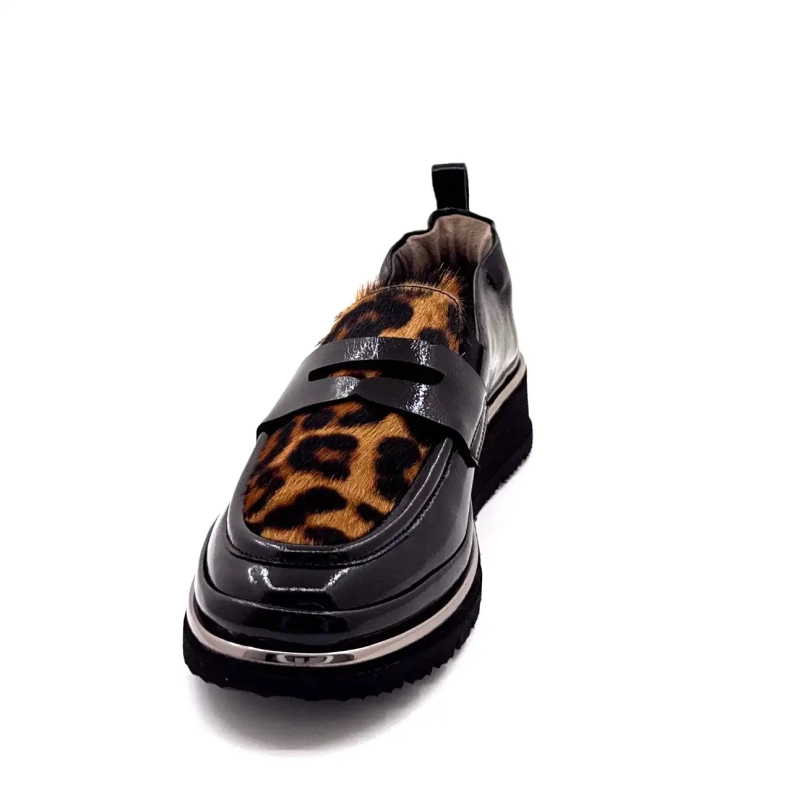 XSA 323 Pelle verniciata nera Leo Ivoire Chaussures