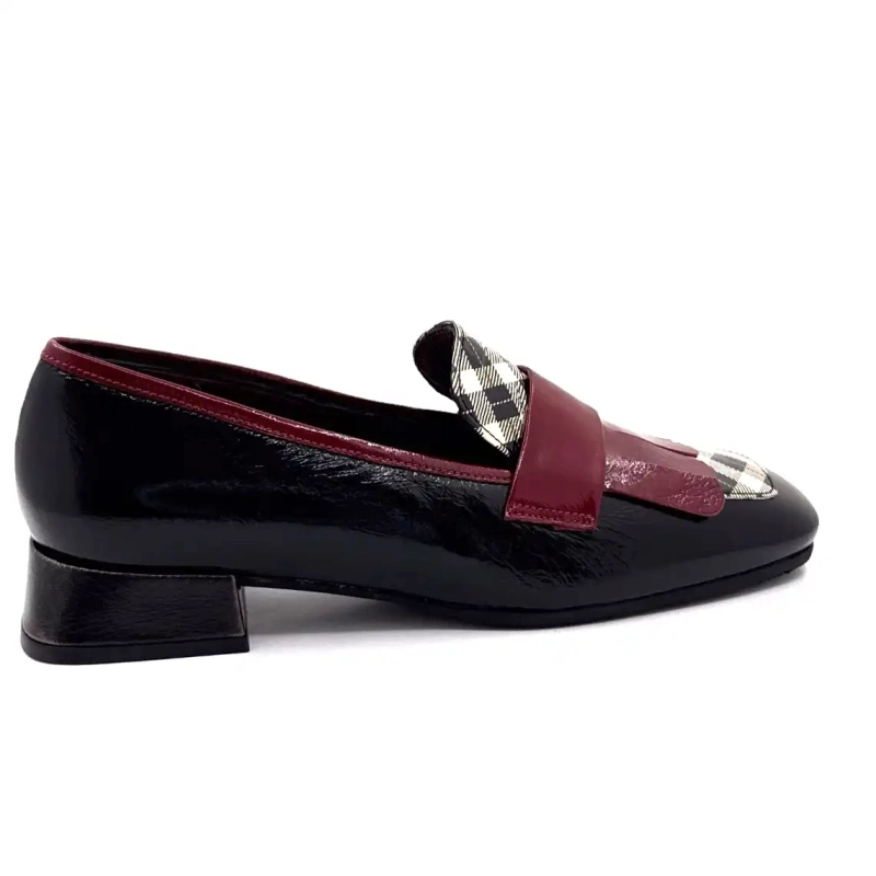 Ivoire E128 Patent Leather Tartan Black Beige and Bordeaux Ivoire Chaussures