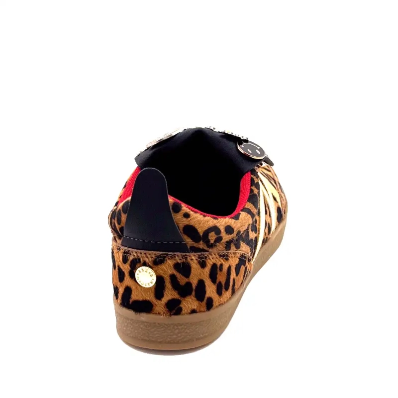 Steve Madden revela Leo e joias Ivoire Chaussures