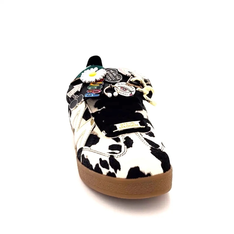 Steve Madden tehénmintát és ékszereket mutat be Ivoire Chaussures