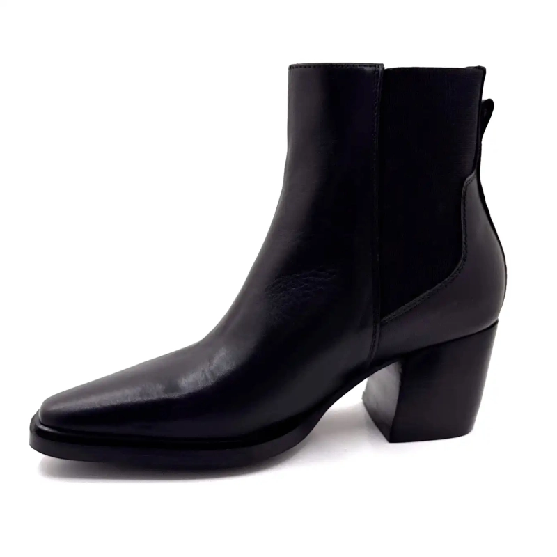 Ivoire L45035 Svart Läder Ivoire Chaussures