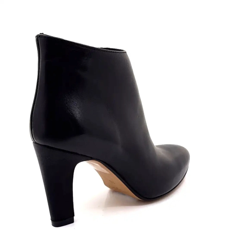 Ivoire Tr11 in pelle nera avorio Ivoire Chaussures