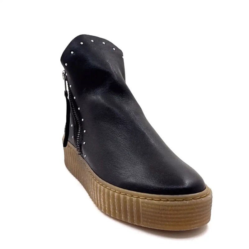 Ivoire Sawer Läder Svart Spik Ivoire Chaussures