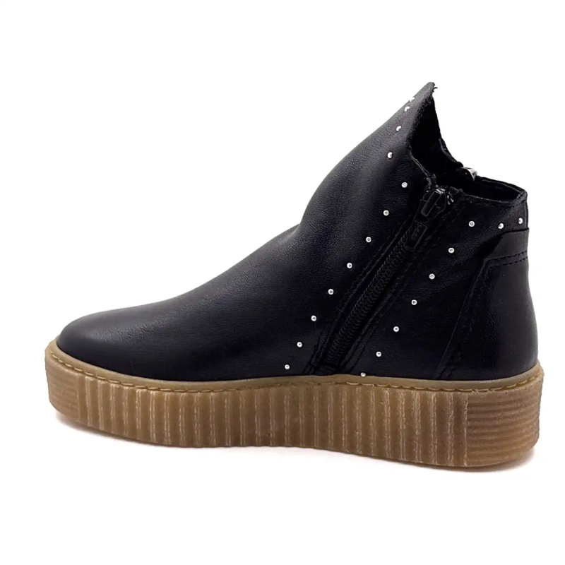 Ivoire Sawer-Leder-Schwarznagel Ivoire Chaussures