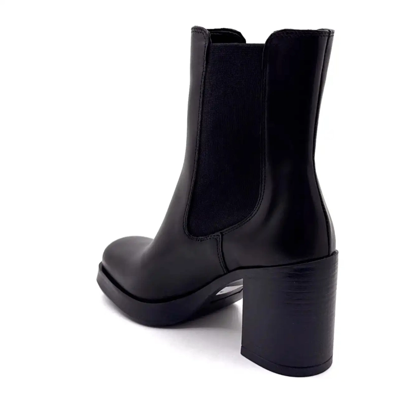 Δίσκος από μαύρο δέρμα Ivoire 27740 Ivoire Chaussures