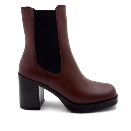 Taca skórzana w kolorze Ivoire 27740 w kolorze brązowym Ivoire Chaussures