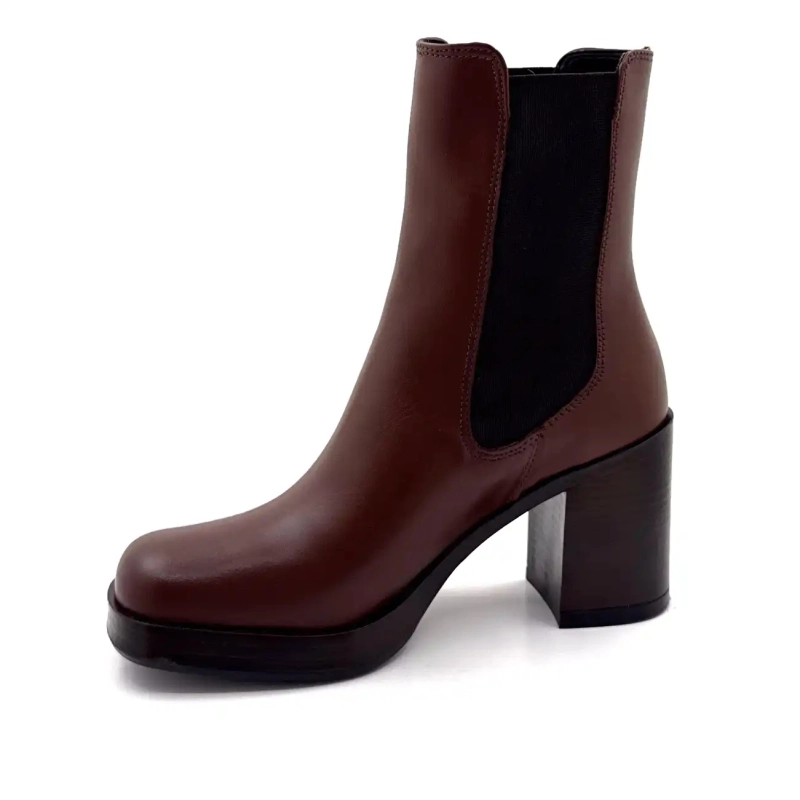 Tavă din piele maro Ivoire 27740 Ivoire Chaussures