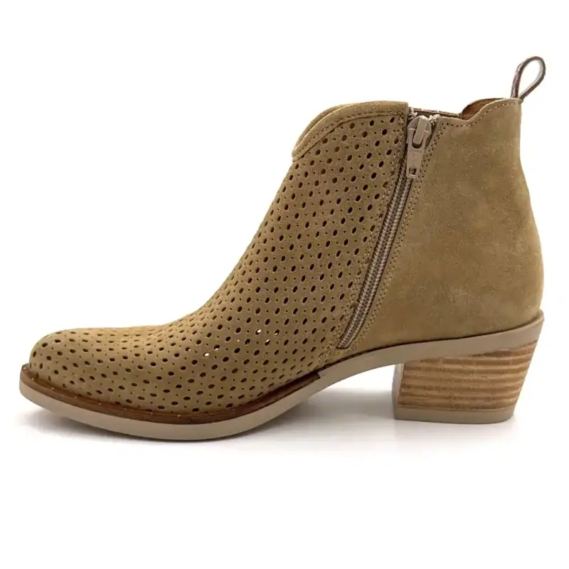 MKD Aria Camurça Avelã Ivoire Chaussures