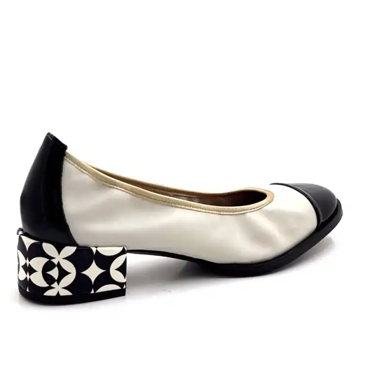 Nemonic 2430 Cream & Black Leather Ivoire Chaussures