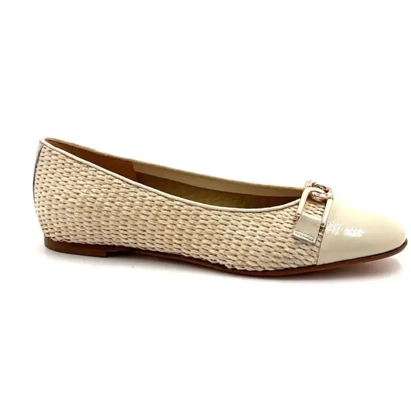 Ivoire CH968 avorio e pelle verniciata crema Ivoire Chaussures