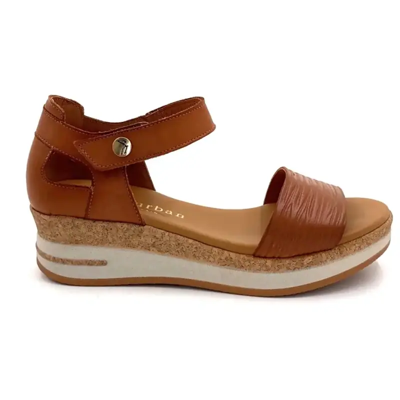 Sandalias de plataforma con cuña Paula Urban 35-847 Piel color camel 129,00&nbsp;€