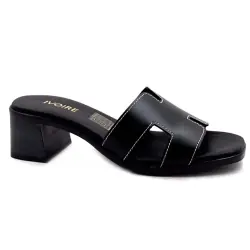 Ivoire klackade mules 5900 svart läder %price%