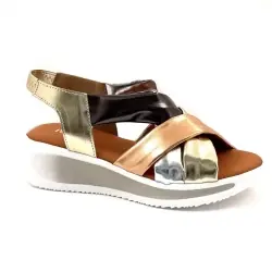 Sandalias de cuña Zina de piel Ivoire con detalles metálicos %price%