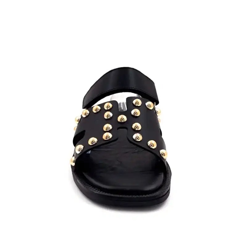 Ivoire Tml 16t Pelle nera e borchie dorate Ivoire Chaussures