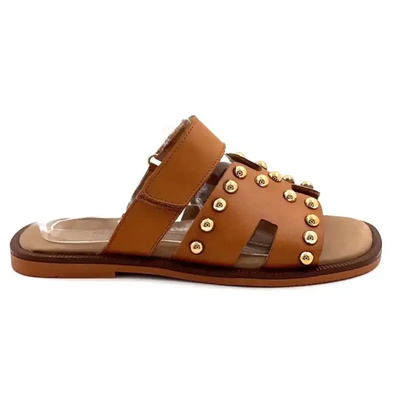 Bolso Tml de 16 quilates Ivoire , cuero de coco y tachuelas doradas. Ivoire Chaussures
