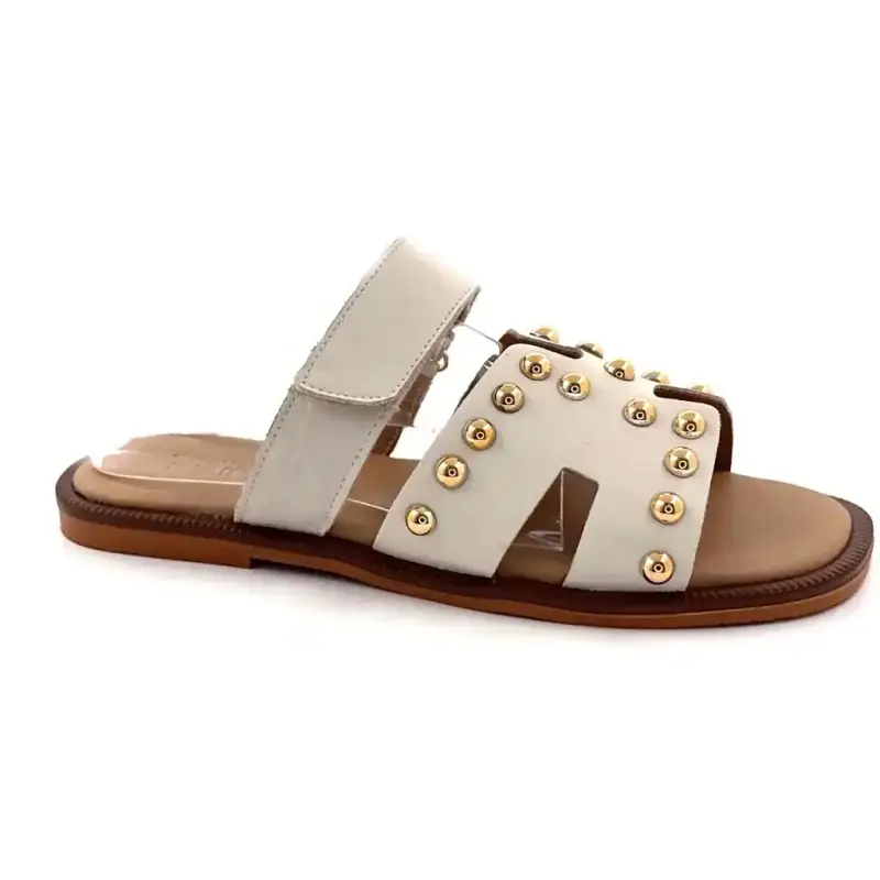 Ivoire Tml 16t Krämfärgat Läder & Guldfärgade Nitar Ivoire Chaussures