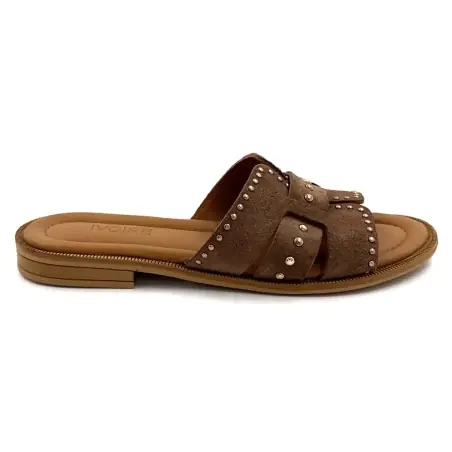 Mules Ivoire 500 2446 in pelle scamosciata color tortora e borchie 79,00&nbsp;€