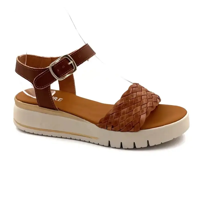 Ivoire színű, fonott bőr platform szandál 743 5000 teveszín mintával Ivoire Chaussures