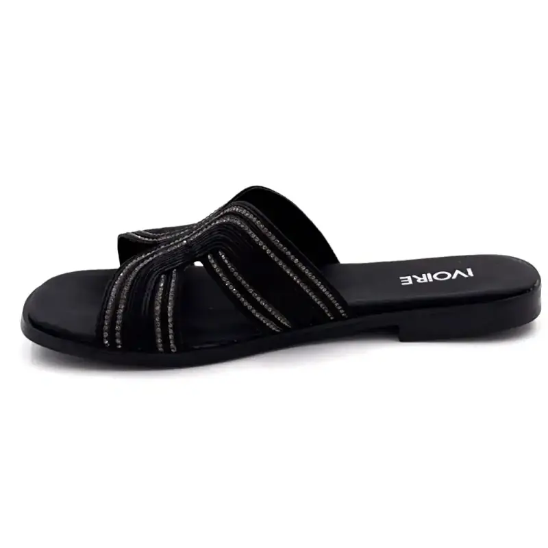 Ivoire papucsok 558 6863 Fekete és strasszos Ivoire Chaussures