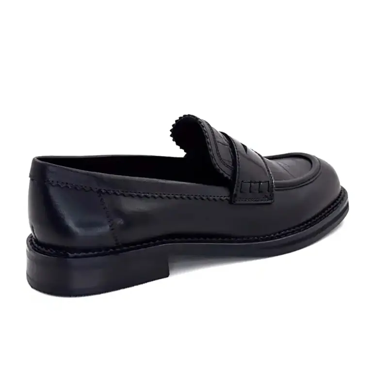 Cherys-01 Schwarze Ledermokassins – Regarde Le Ciel Ivoire Chaussures