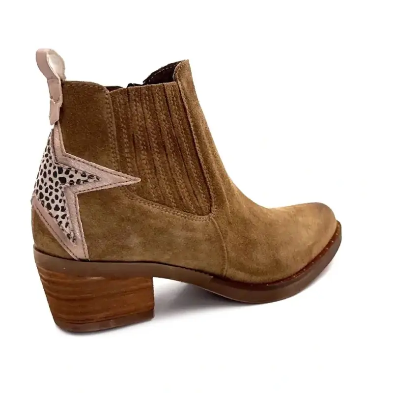 Botas estilo western MKD Emily em camurça cor avelã Ivoire Chaussures