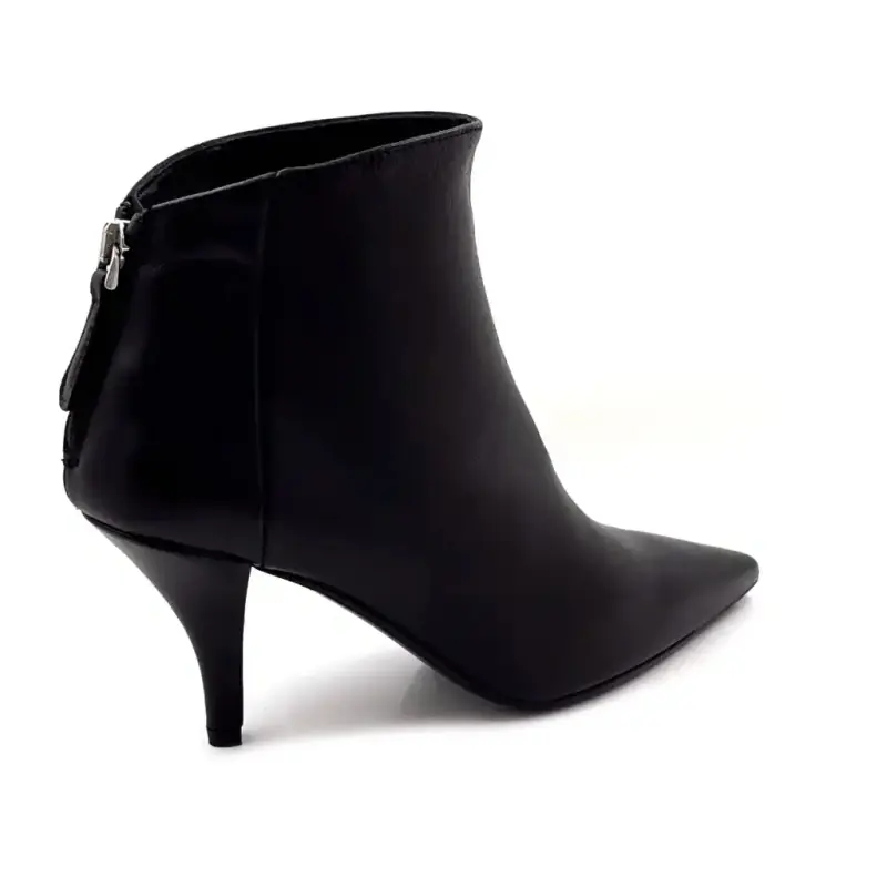 Chantal 3342 Czarne skórzane botki na obcasie Ivoire Chaussures