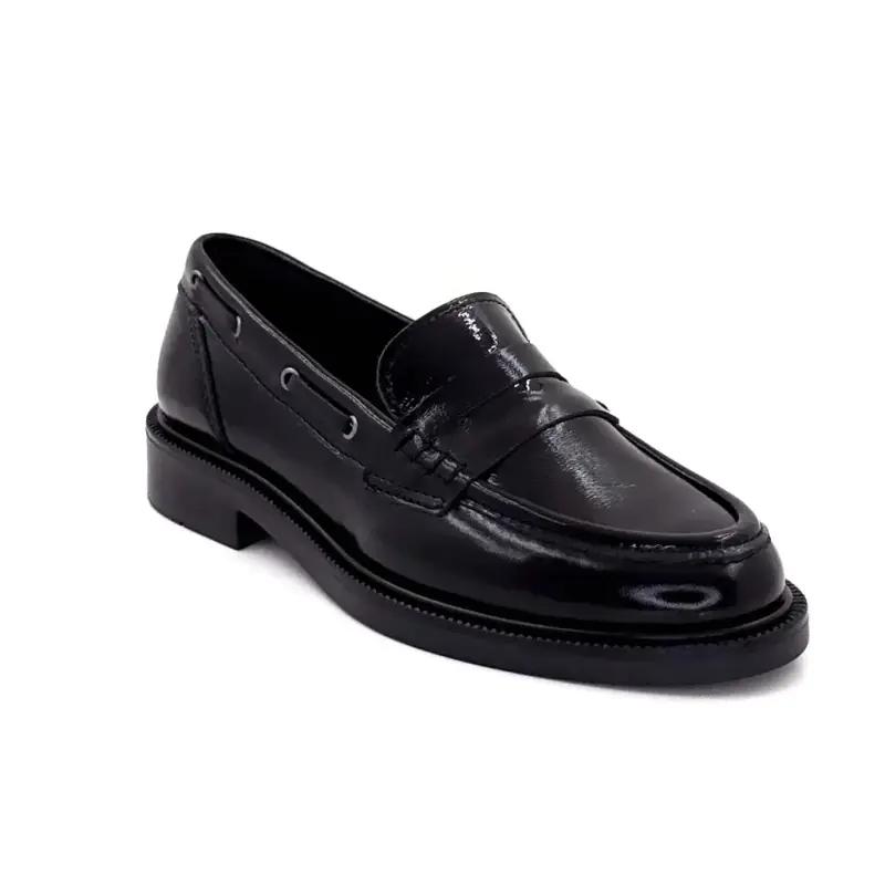 Mocassim Ivoire 4851 em couro envernizado preto Ivoire Chaussures