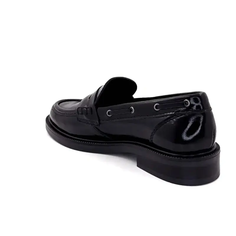 Mokasyny w kolorze Ivoire 4851, czarne, lakierowane Ivoire Chaussures