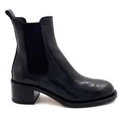 Herbst/Winter 2026-2027 Ivoire Chaussures