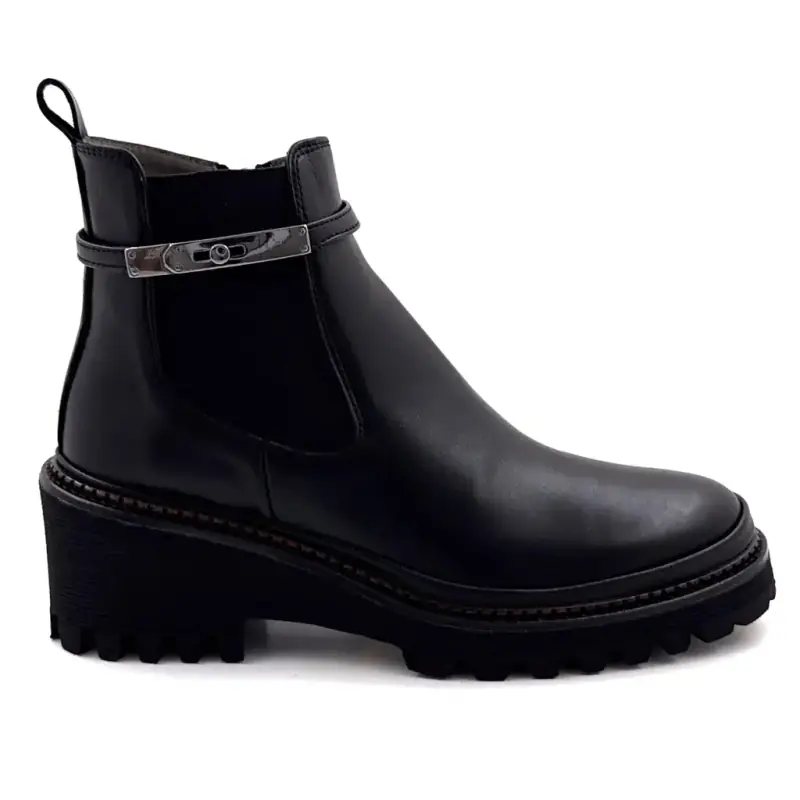 Botas de cano curto XSA 0529 em couro preto 239,00&nbsp;€