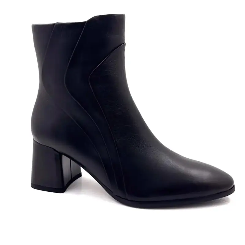 Regarde Le Ciel Millie-15 zwart leren enkellaarzen met hak Ivoire Chaussures