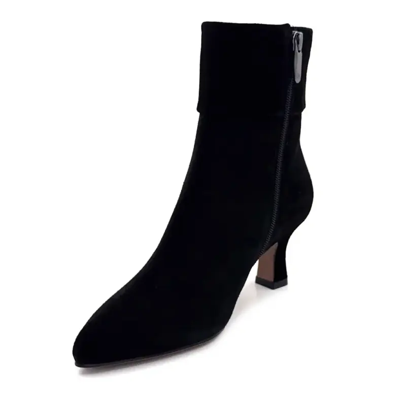 Botki na obcasie Look to the Sky Hadley01, czarne zamszowe Ivoire Chaussures