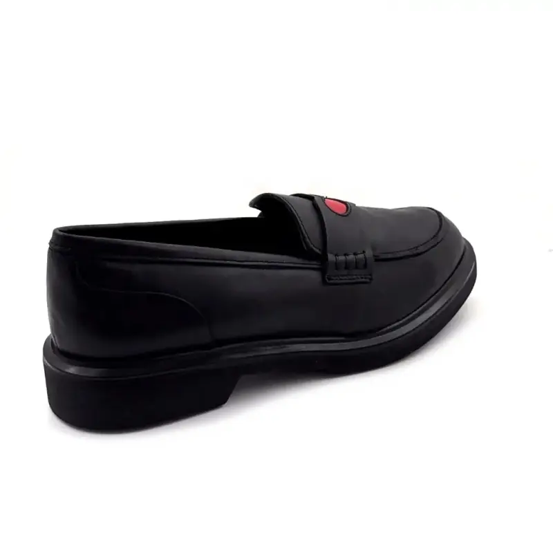 Mocassini Reqins Jack in pelle nera e cuore rosso Ivoire Chaussures