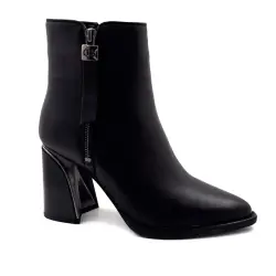 Ivoire Sarlaw2620 Ankelboots i svart läder - %shop-name% %price%