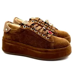 Gio+ Oliva 140 semsket kamelfarget joggesko – %shop-name% %price%