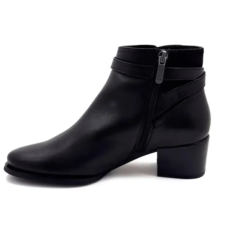 Jolene39 Black Leather Ankle Boots - %price%