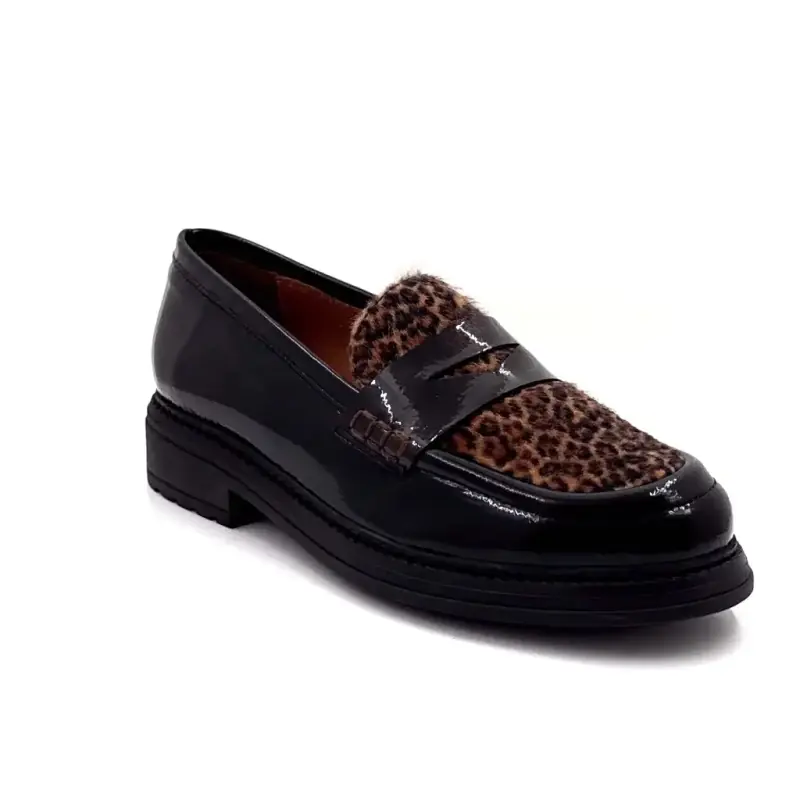 Mocasini din piele CV6400 R Ivoire cu imprimeu de leopard negru - %price%