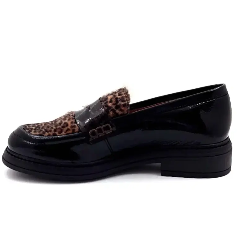Mocasini din piele CV6400 R Ivoire cu imprimeu de leopard negru - %price%