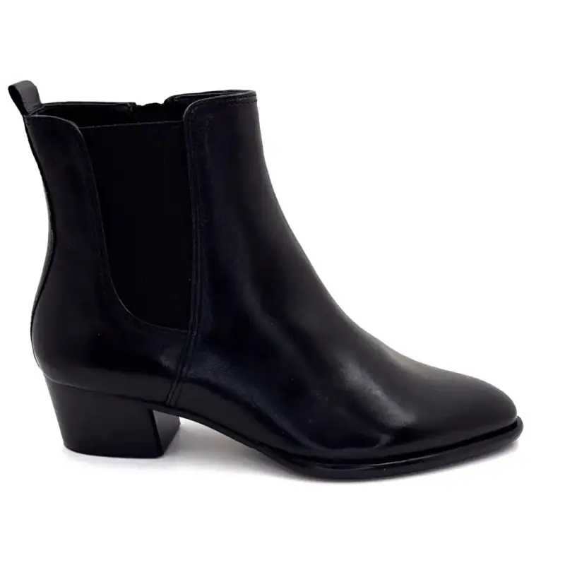 Regarde Le Ciel Lori09 Ankle Boots, Black Leather %price%