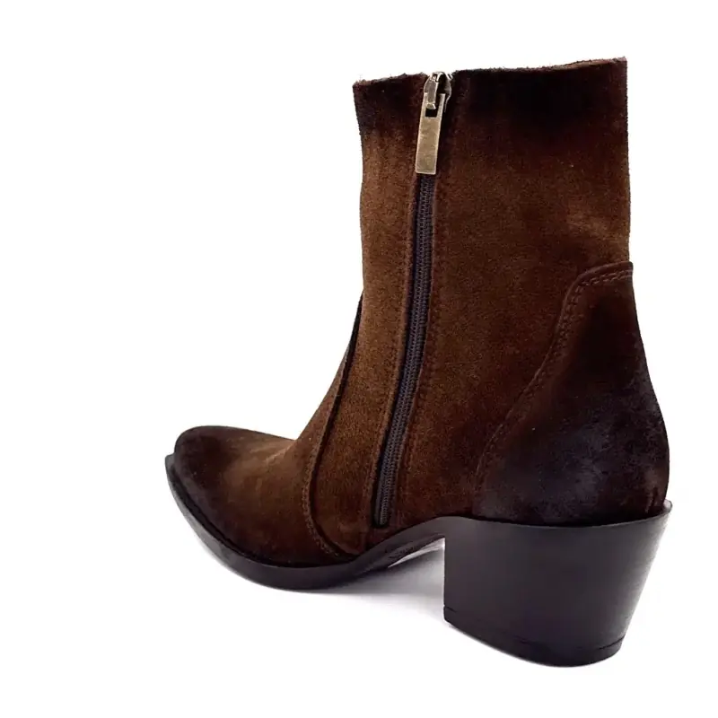 Gia 11 braune Wildleder-Cowboystiefel - %shop-name% - %price%