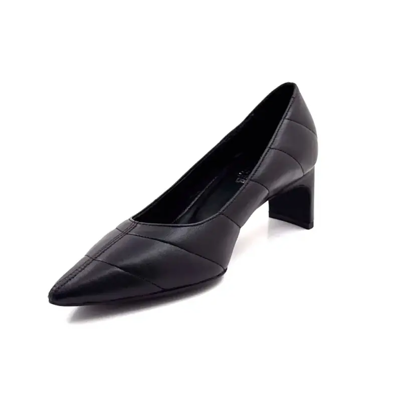 Reqins Lindsay fekete bőr pumpák - %shop-name% %price%